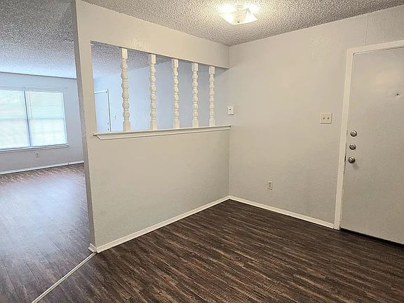 5th image of 6321 Richland Plaza Dr APT B