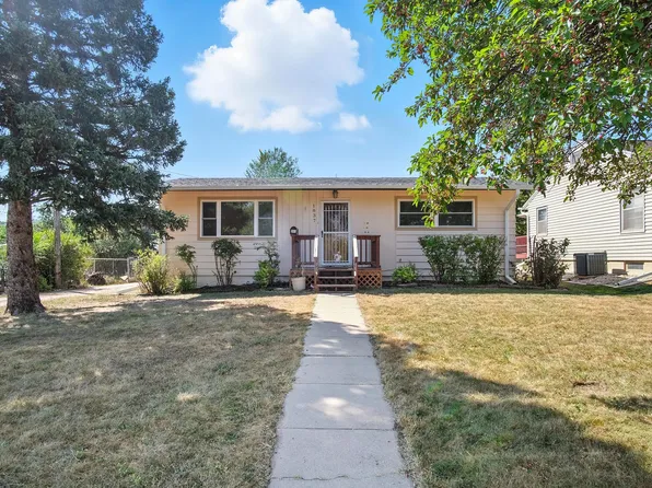 1837 Canton Ave, Hot Springs, SD 57747