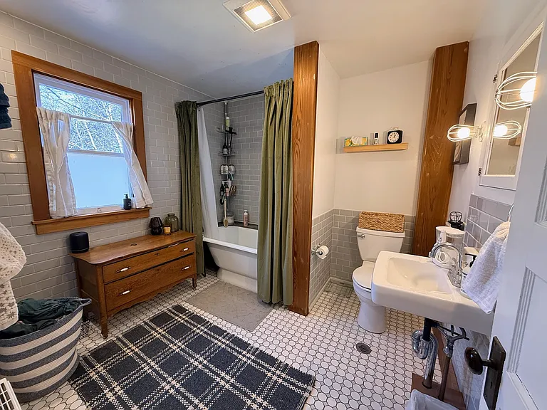 604 Spencer Rd #1 — Photo 5