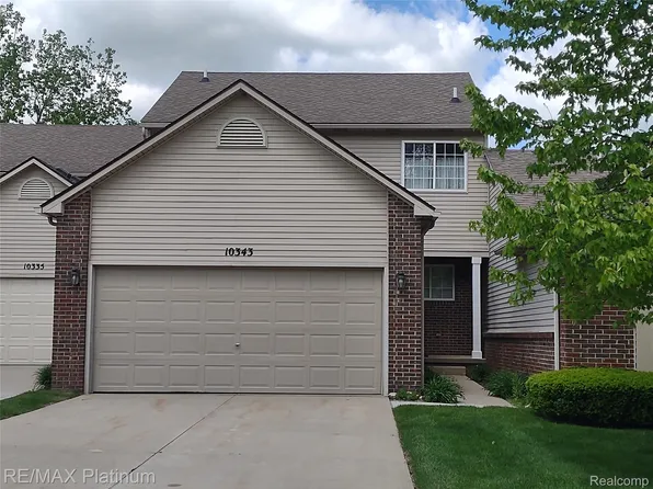10343 Tophill Dr #5, Hartland, MI 48353