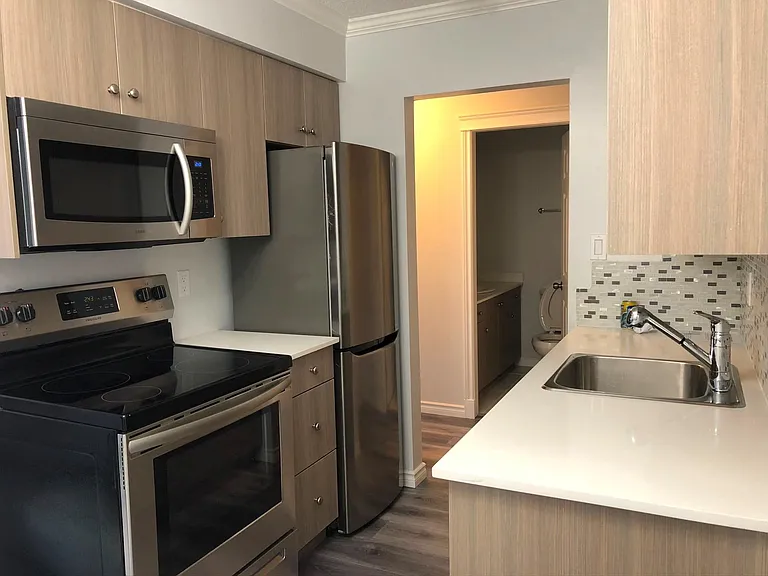 611 Blackford St #212 — Photo 4