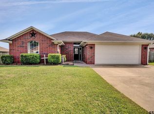 11271 Triple Crown Dr, Flint, TX 75762