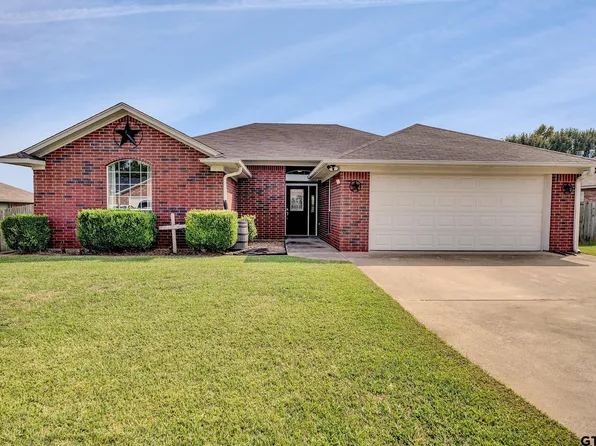 11271 Triple Crown Dr, Flint, TX 75762