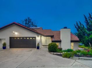 825 Hacienda Dr, El Cajon, CA 92020