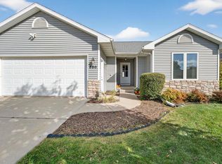 680 Stonehaven Drive, Sun Prairie, WI 53590
