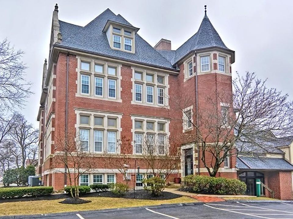 1st image of 54 Dutcher St Unit 9