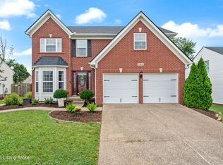 10616 Providence Dr, Louisville, KY