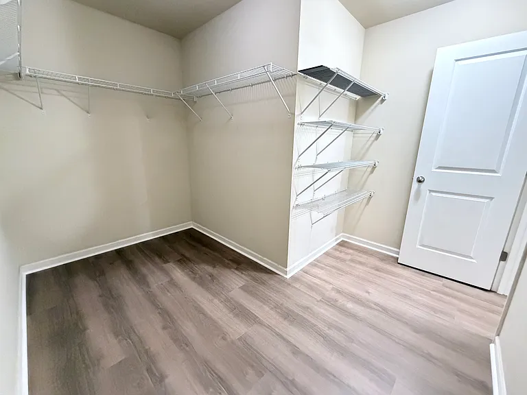 206 Highland Village Ln — Photo 10
