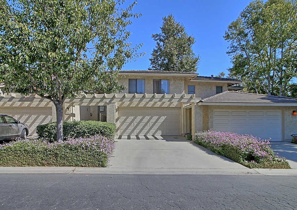 1st image of 896 Sandberg Ln
