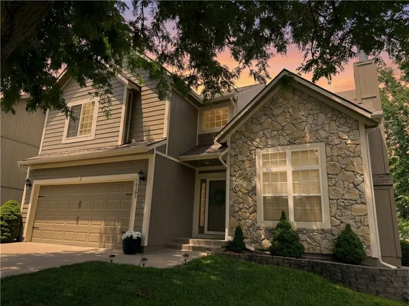 16392 W 156th Ter, Olathe, KS 66062