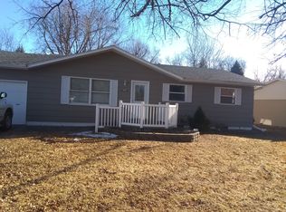4105 E Ronning Dr, Sioux Falls, SD 57103