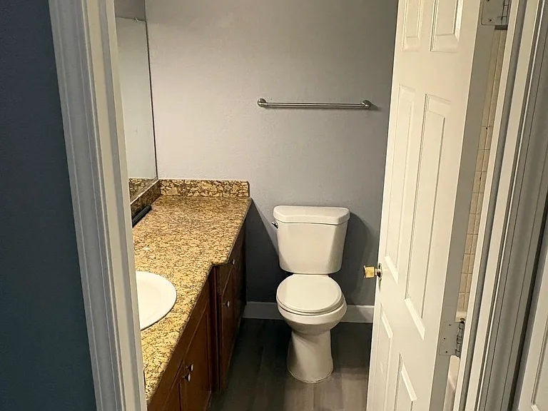 1520 C St #101 — Photo 6