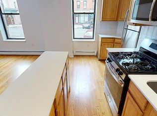 1122 Washington St #8-F, Hoboken, NJ 07030