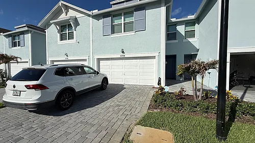 5784 SE Edgewater Cir #1 Photo 1