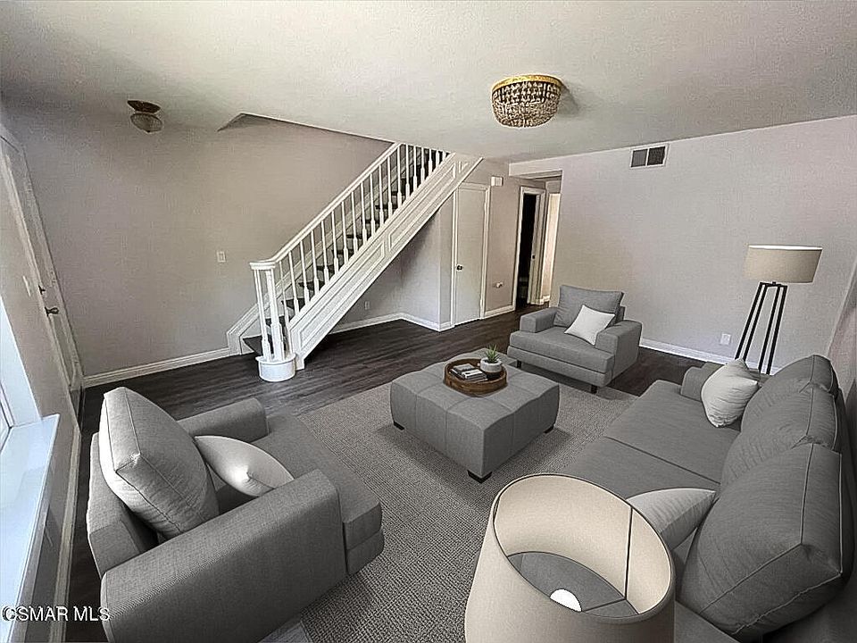 1st image of 220 Gazania Ct
