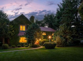 1545 Edgcumbe Rd, Saint Paul, MN 55116