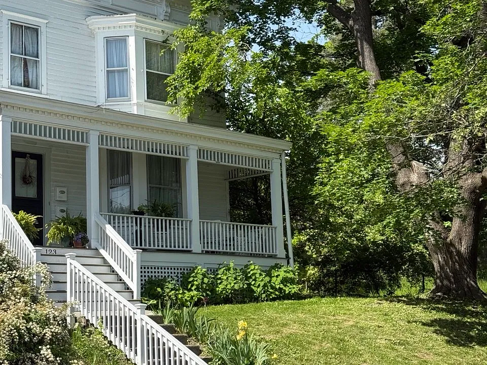 123 Green St
