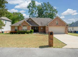 1032 Golden Hills Dr, Cabot, AR 72023