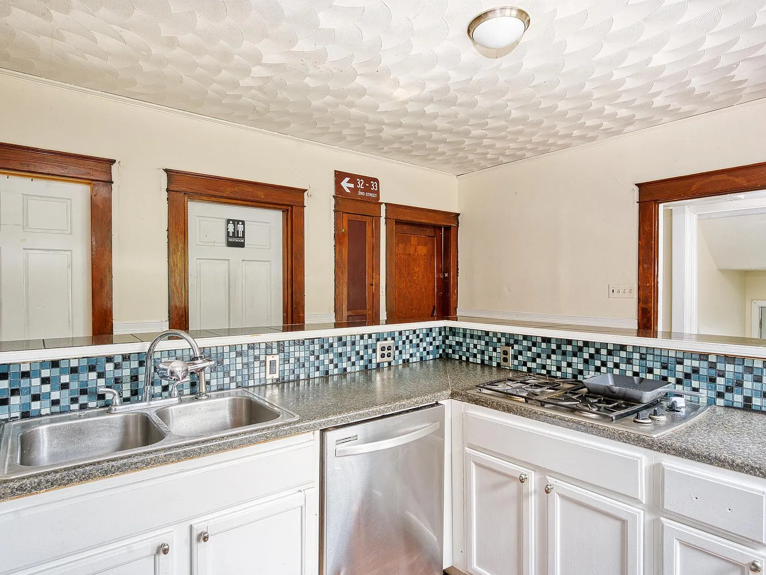 35 Prospect Street — Photo 3