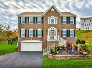 702 Culloden Ct, Coraopolis, PA 15108