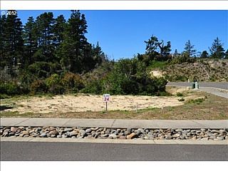 2nd image of 24 Fawn View Ln