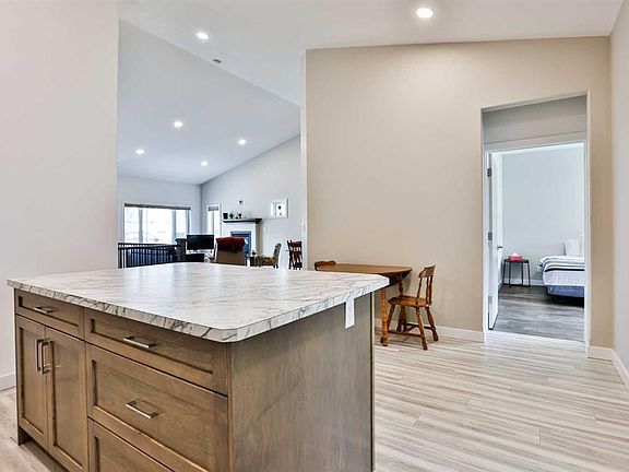 5th image of 333 Cowan Ave S #12