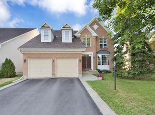 53 Mattawa Cres #1, Ottawa, ON K2M 2E8