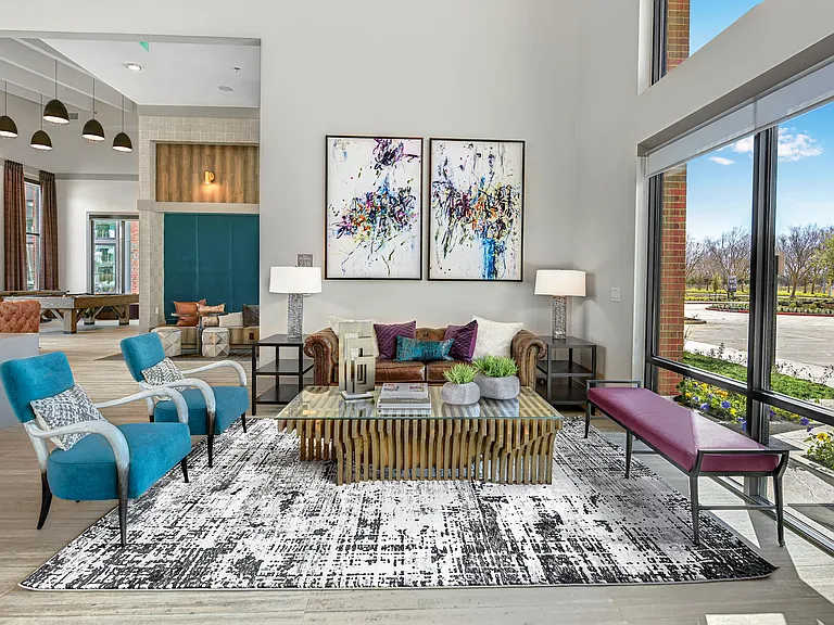 Leasing Lobby