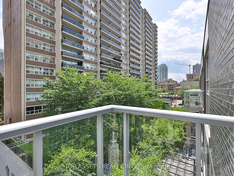 101 Erskine Ave #Townhouse 10 — Photo 31