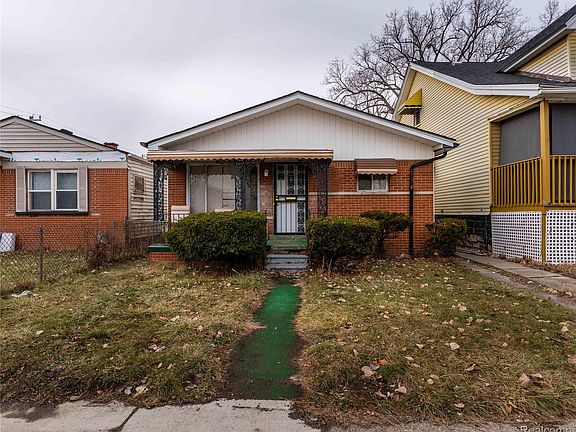 2nd image of 17809 McDougall St