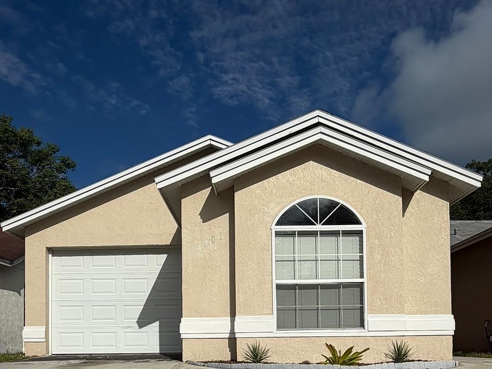 1st image of 4401 Longshore Dr