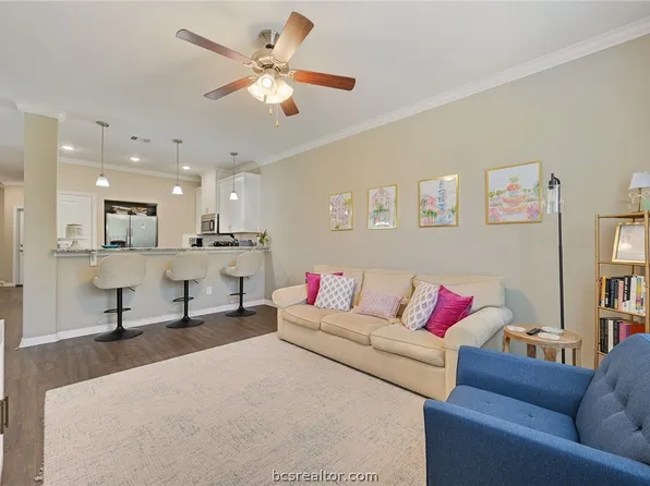 2145 Big River St, College Station, TX 77840