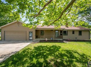 4024 NE Croco Rd, Topeka, KS 66617