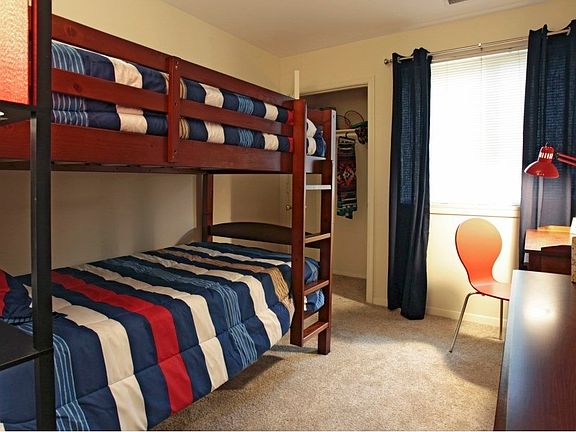 2nd image of 32 Manor Dr APT 203