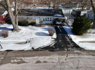 16243 Clifton Park Ave, Markham, IL