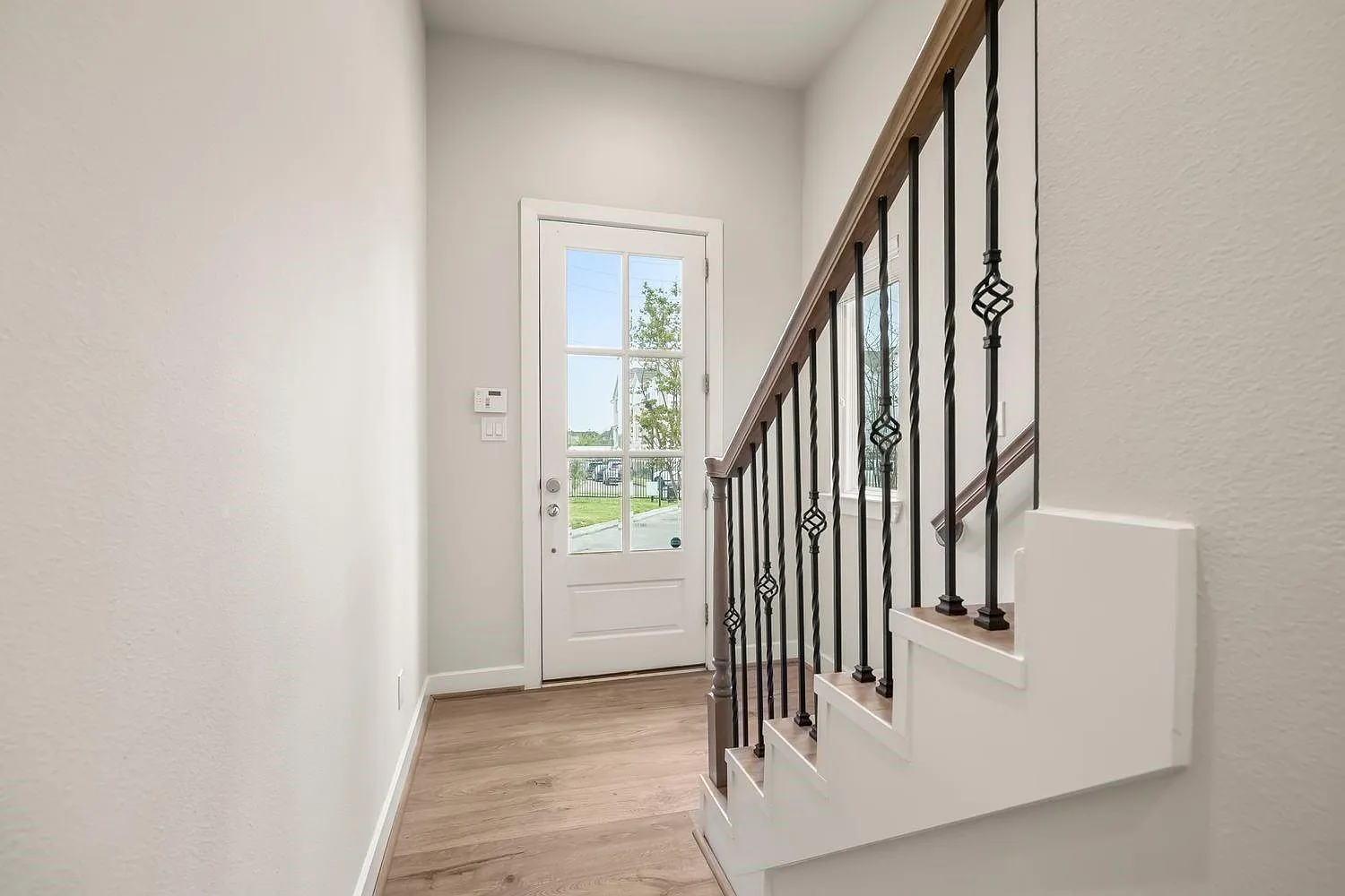 3 bed, 2.5 bath, 1496 sqft, $2,950 — Photo 4
