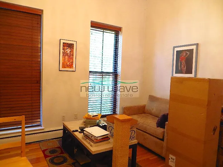 8 Milford St #2 — Photo 3