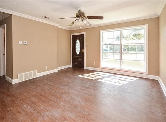 4th image of 809 Rosewood Hills Dr