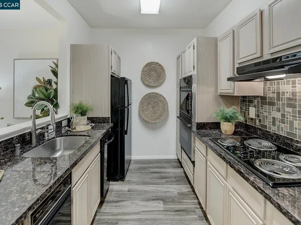 1860 Tice Creek Dr APT 1146, Walnut Creek, CA 94595