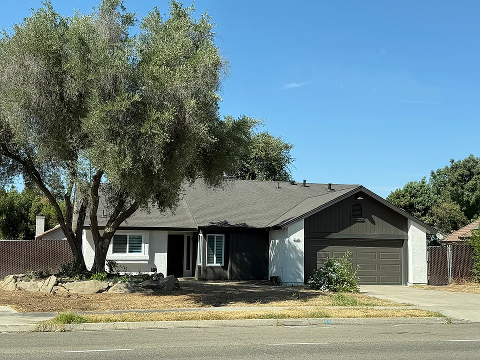 2535 Sierra Ave