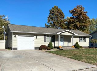 323 Northmoor Dr, Jerseyville, IL 62052