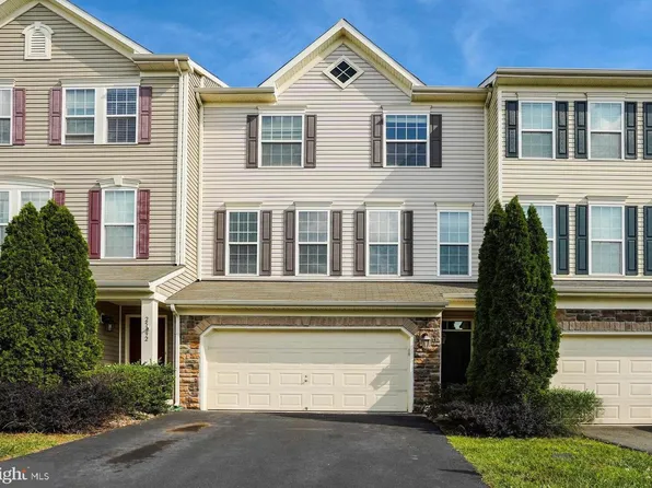 25194 Hummocky Ter, Aldie, VA 20105