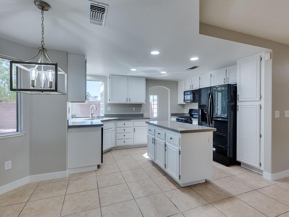 1st image of 4536 Vincente Ln