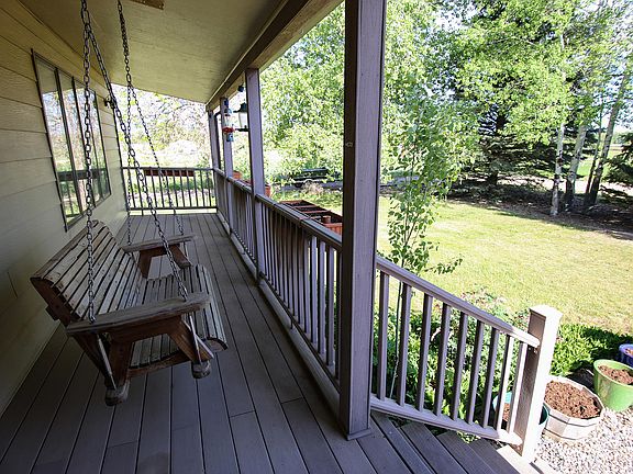 3rd image of 22 Maverick Ln