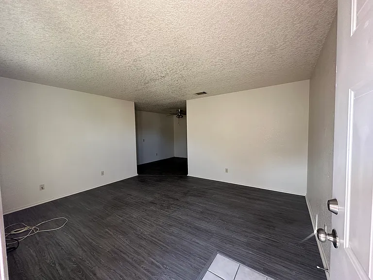 16086 Green Hill Dr #B — Photo 3