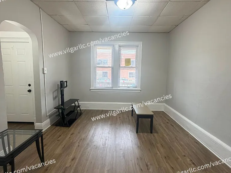4856 Magoun Ave — Photo 20