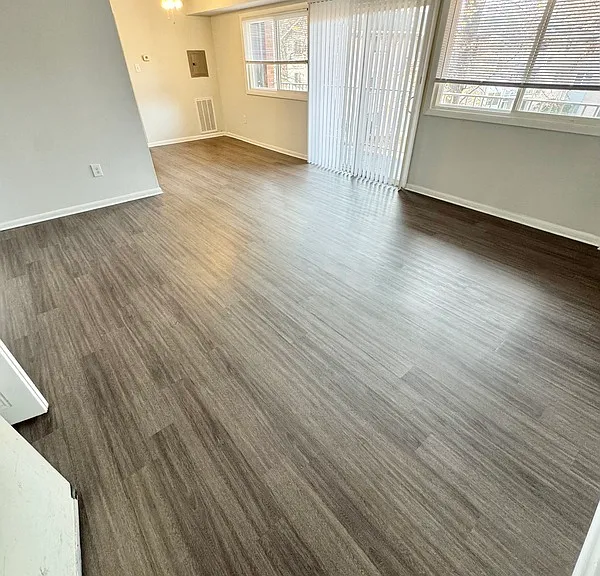 800 Brook Hill Rd — Photo 1
