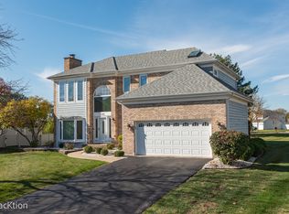 4595 Hatch Ln, Lisle, IL 60532