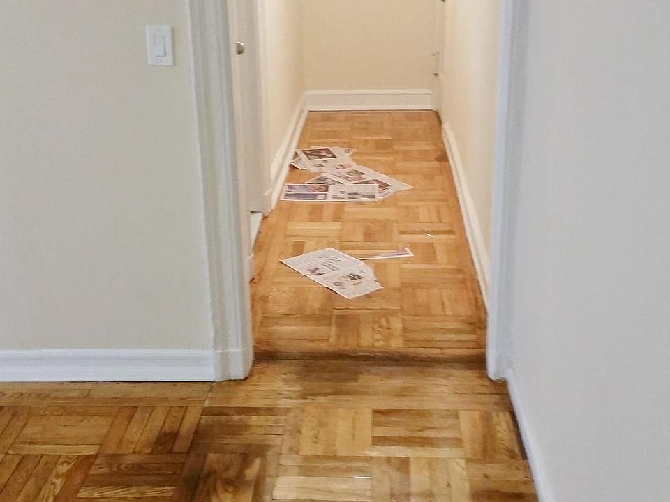 2nd image of 4204 Saull St