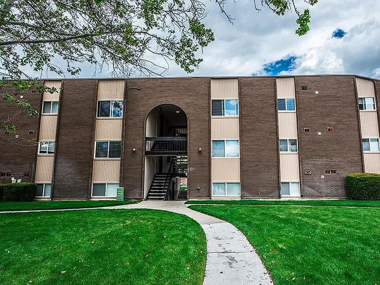 Arden Place Apartments — Photo 8
